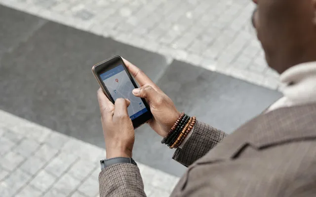 Finding a local business on a phone map