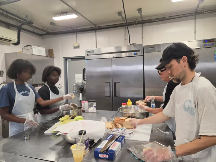 SciCook&nbsp;volunteer&nbsp;supporting&nbsp;community&nbsp;meals