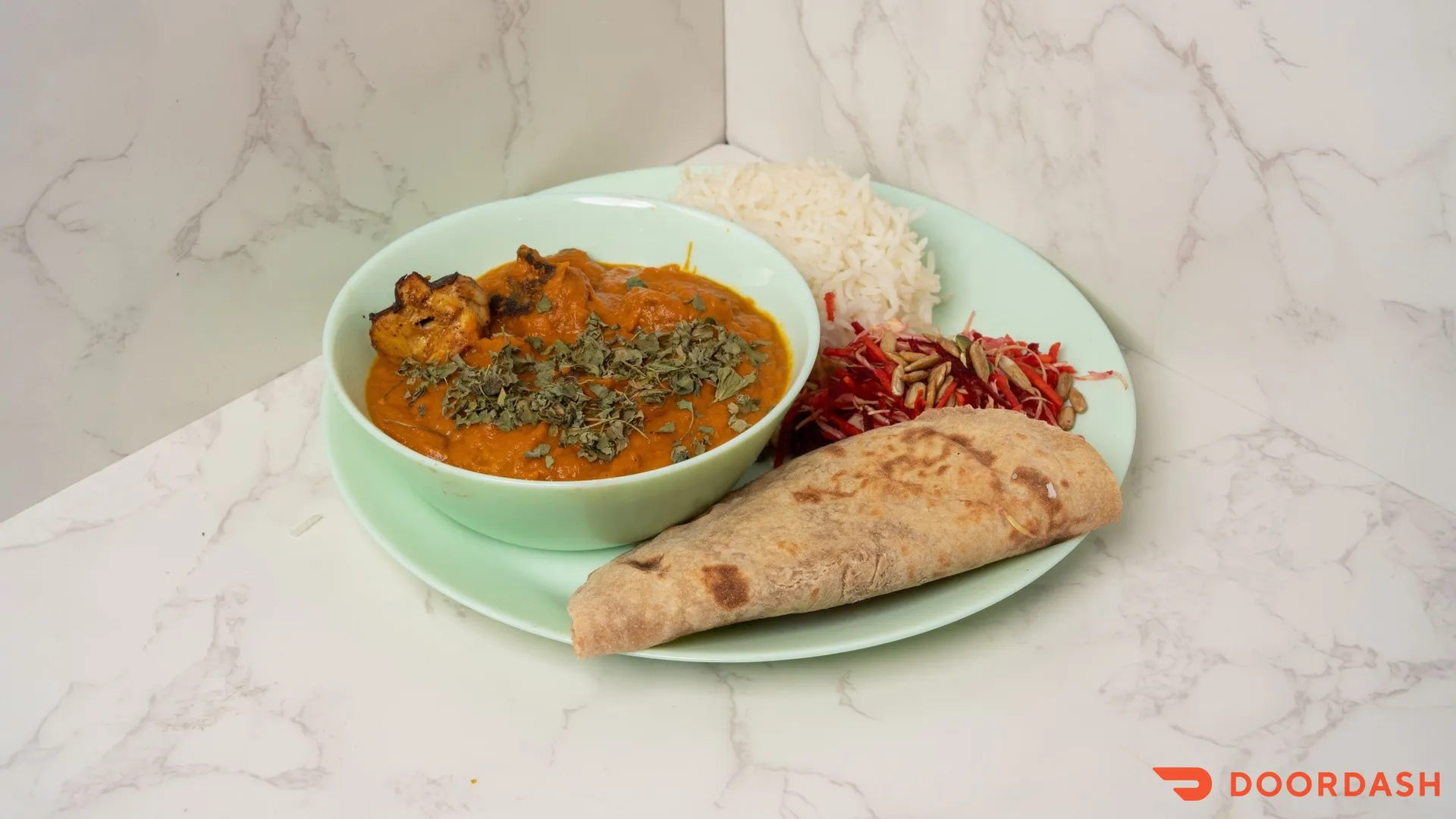 SciEats&nbsp;Chicken&nbsp;Tikka&nbsp;Masala&nbsp;served&nbsp;with&nbsp;basmati&nbsp;rice,&nbsp;whole-wheat&nbsp;roti,&nbsp;and&nbsp;rainbow&nbsp;salad.