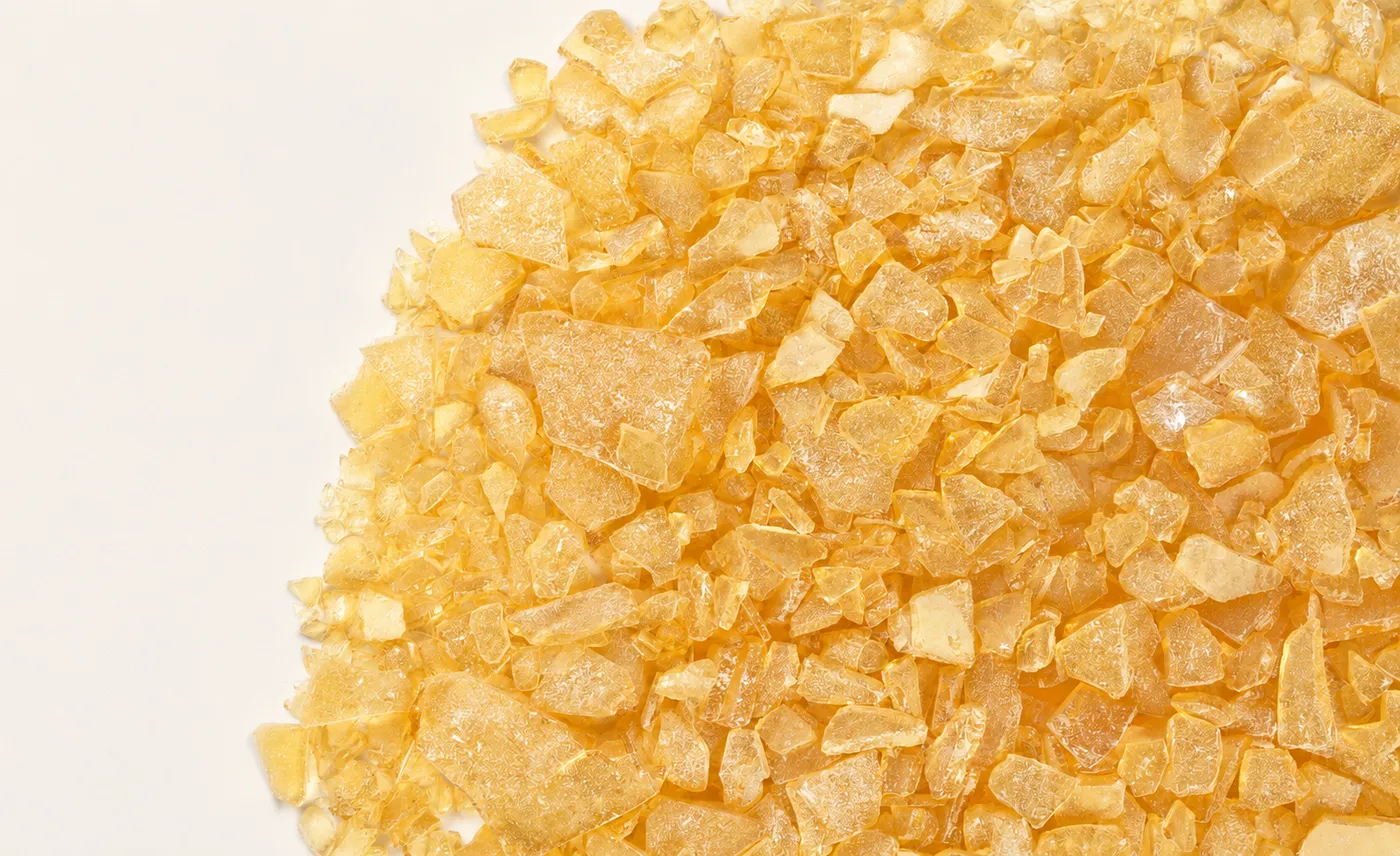 Amber rosin-modified maleic resin granules for coatings and printing inks